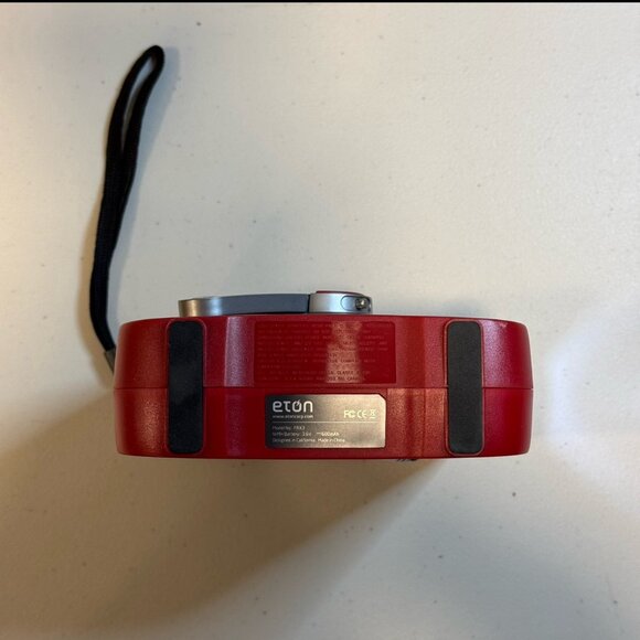 Eton FRX3 Hand Turbine AM/FM Weather Alert Radio Phone Charger Flashlight Hiking - Picture 9 of 10